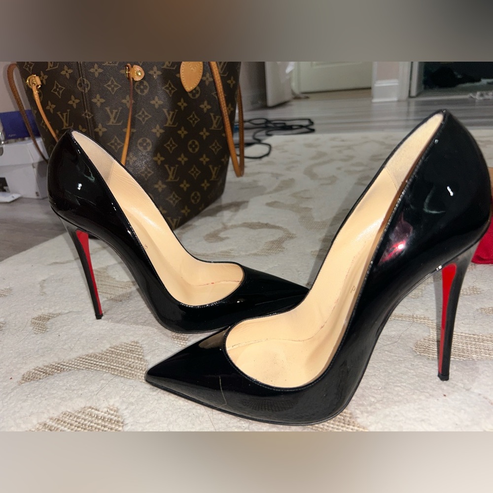 Christian louboutin so Kate patten black heels